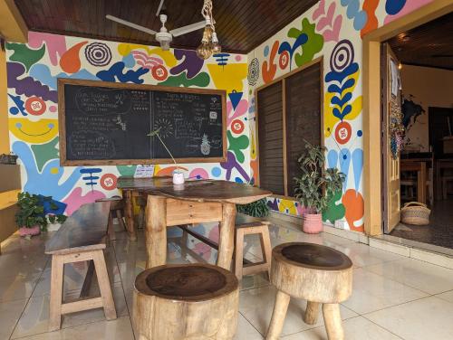 Entrada, Tumi Hostel in Kumasi