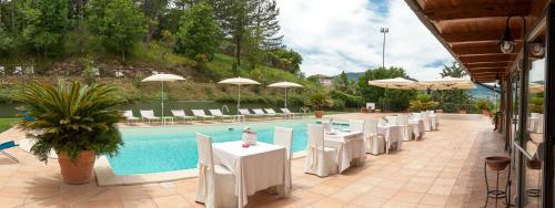 Hotel La Fattoria - 수영장