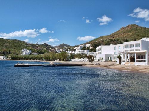 Silver Beach - image 11