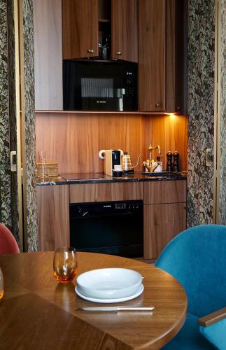 Junior Suite image 2