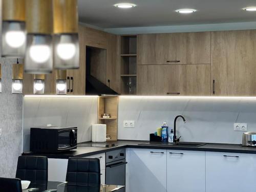 Blue & Gold Stylish Apartment, Sofia (photo 10)