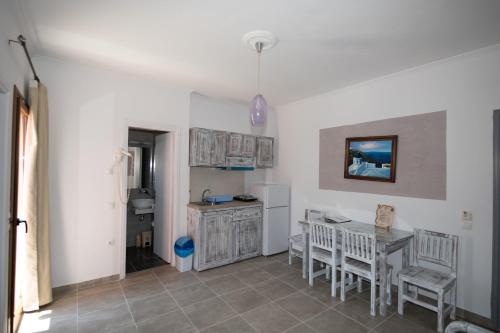 Orfeas Apartments - image 2