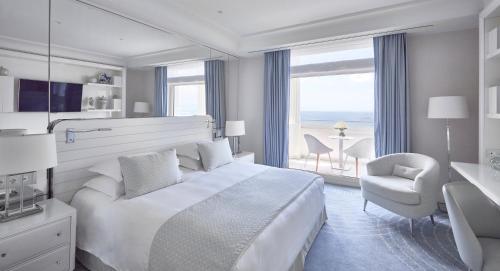 Premium Room with Balcony and Sea View