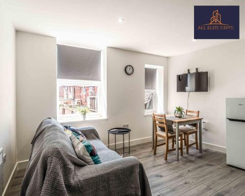 Swan House Apartment 2 - 1 Bed Apartment - Sleeps up to 4 - Free Parking - Liverpool - close to city centre - By ALL ELITE STAYS, Liverpool (fotografie 6)