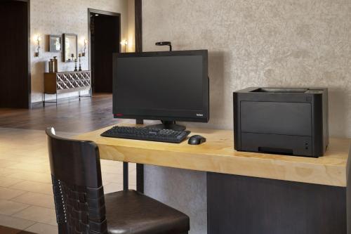 Residence Inn by Marriott Santa Barbara Goleta - image 9