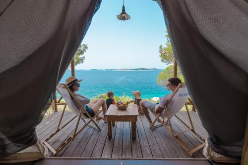 Iekārtas, Obonjan Island Resort in Obonjan