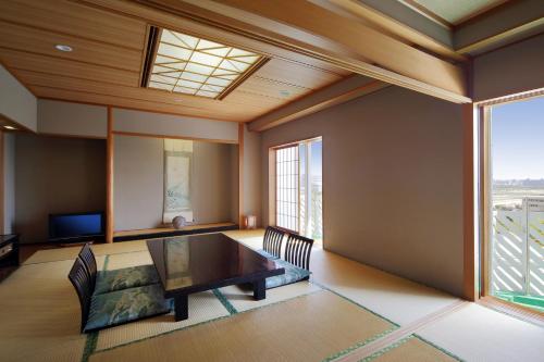 Japanese-Style Standard Suite - Smoking