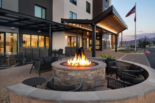 TownePlace Suites by Marriott Las Vegas North I-15 - image 8