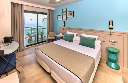 room detail thumbnail 0