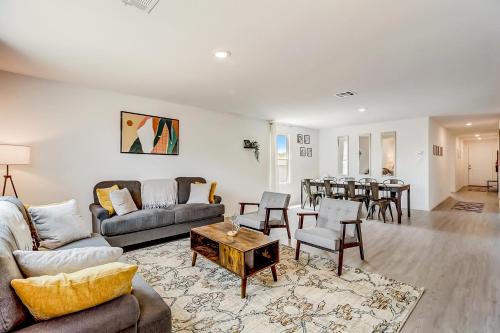 Staycation Cottage in San Antonio, USA