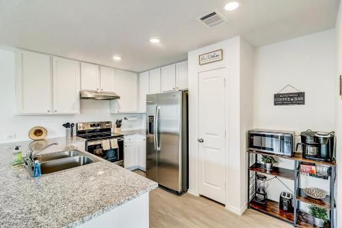 Staycation Cottage in San Antonio, USA