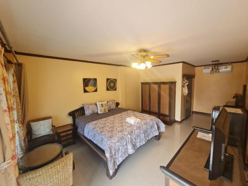 room detail thumbnail 0