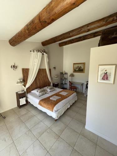 1 queen bed