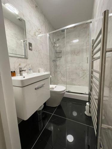Acacia Hotel - image 13