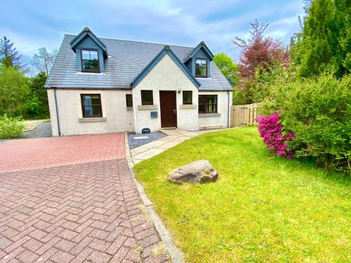 Lochindaal - Beautiful, Spacious 4 Bedroom House in Kintyre