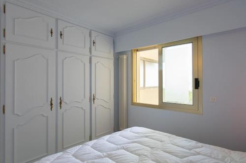 A2 - 1 BDR Antibes Sea & Port View - AC, Garage & Terrace