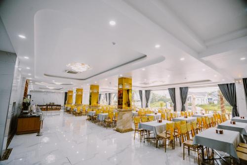 レストラン, Sunrise Hotel Hà Tiên (Sunrise Hotel Ha Tien) in ハティエン（キエンザン）