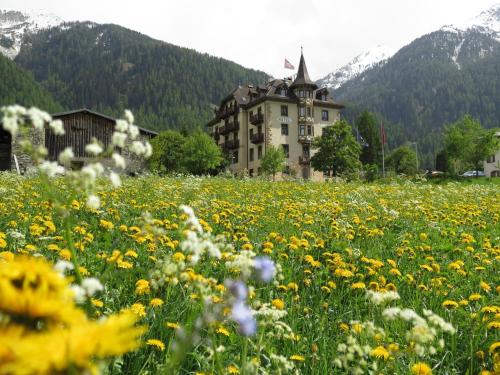 Hotel Schweizerhof Sta Maria