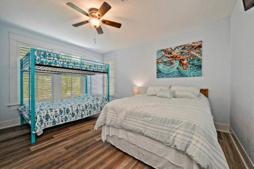 Best Beach View Cottage on the Islands East End in Galveston, USA