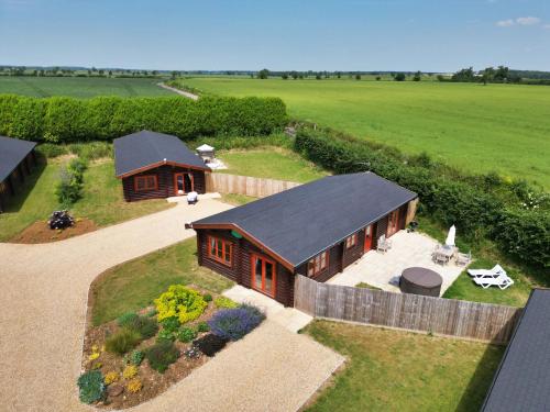 Yew Lodge - image 6
