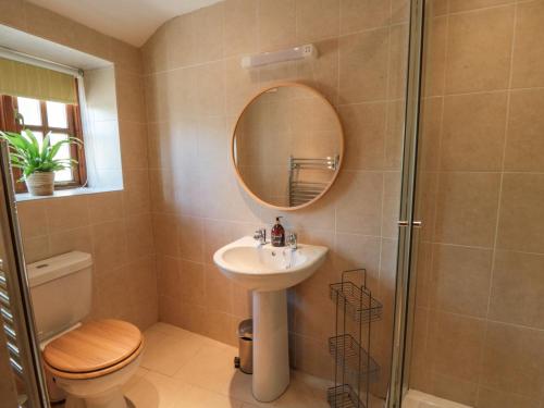 Chapel Cottage Scarborough - image 14