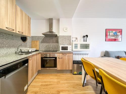 Cozinha, Barthe Holidays I Apartamento con encanto en Arinsal 6PAX a pie de pistas I Balcon con vistas y park in Arinsal