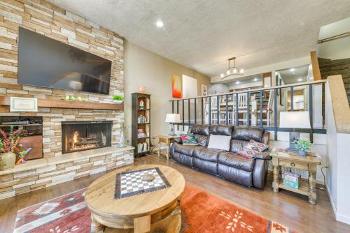 Chic Ruidoso Golf Condo-Patio Mtn View and Fire Pit - image 12