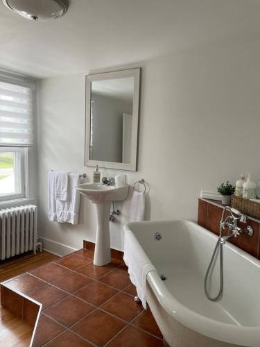 Hôtel Le Rustique (Hotel Le Rustique) in 聖艾雲尼 (QC)