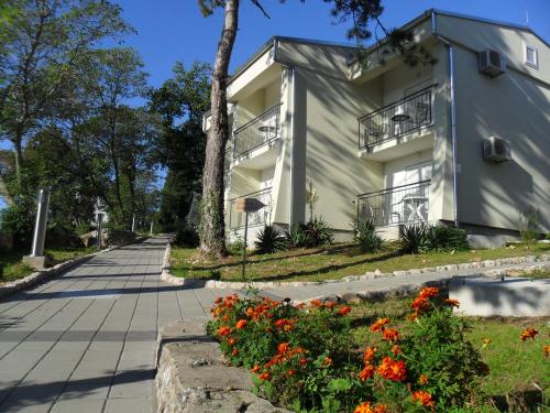 Hotel Vila Ružica- glavna zgrada i depandanse