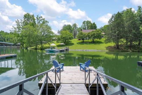 Rustic Cabin, Dock, Firepit, Kayaks & Games, Winchester (zdjęcie 2)