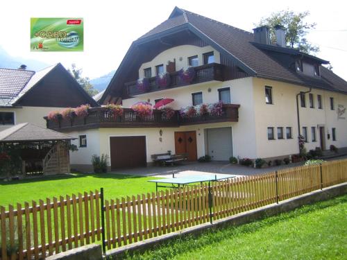  Ferienwohnung Plozner, Pension in Rattendorf