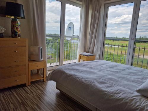 ApartGolf Sobienie Królewskie (ApartGolf Sobienie Krolewskie) in Sobienie Szlacheckie