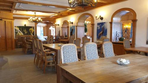 Étterem, Hotel Edelweiẞ garni - b&b in Berwang