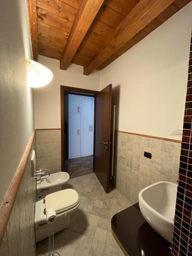 Cozy flat + parking close to City center/Airport, Bérgamo (foto 11)