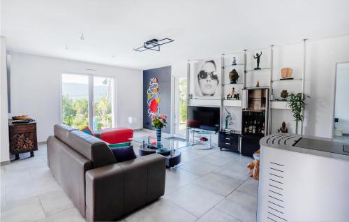 Nice Home In Bagnols-en-fort With Outdoor Swimming Pool, Wifi And 2 Bedrooms