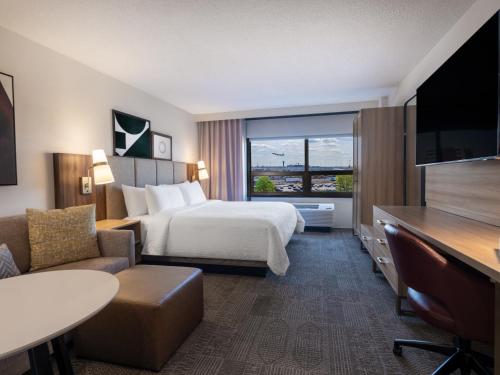 Staybridge Suites Chicago O'Hare - Rosemont, an IHG Hotel