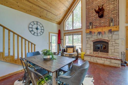 Boat Dock & Fire Pit: Lakefront Paradise in Eucha! in Monkey Island (OK)