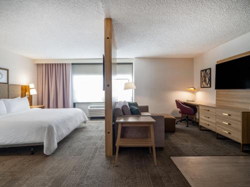 Staybridge Suites Chicago O'Hare - Rosemont, an IHG Hotel