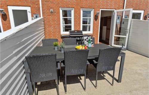  3 Bedroom Cozy Home In Rømø in Sønderby