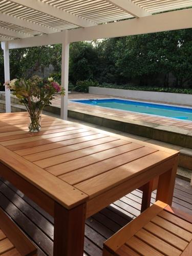 Stylish house/Heated swimming pool-5min to Beach