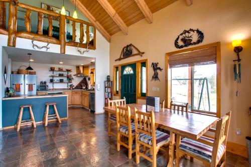The Hill Country Getaway Near Mesa Verde! in Dolores, USA