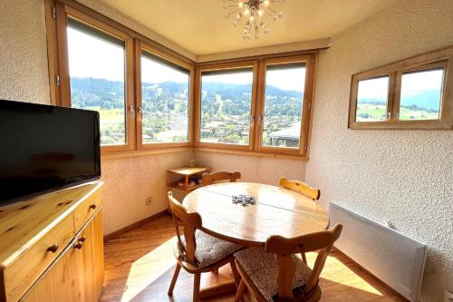 Bright studio with view of Aiguille Verte