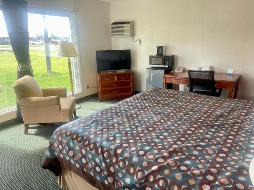 Rodeway Inn - image 27