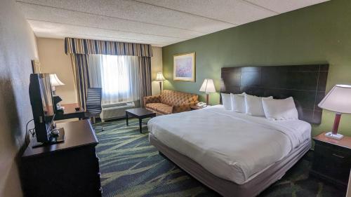 Best Western Plus Philadelphia Bensalem Hotel