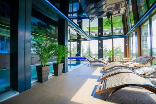Zwembad, KATUN Apartmani & SPA in Divcibare