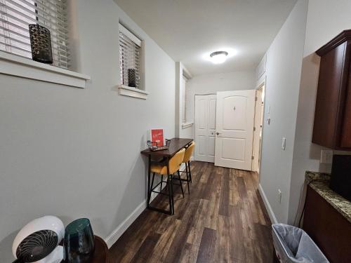 Cozy Studio at the Historic Inman - main image