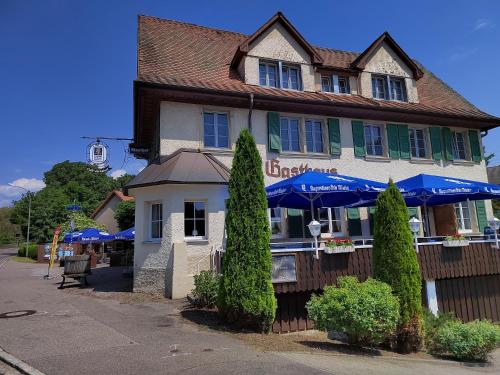 Hotel "Cafe Verkehrt" - Wellcome Motorbiker, Berufsleute und Reisende im Schwarzwald