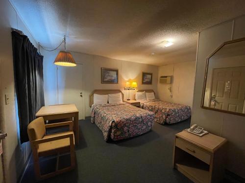 Twin Pine Motel 5