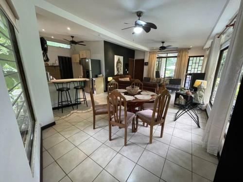 Paraíso Natural a 15min de playa (Paraiso Natural a 15min de playa) in Cobano