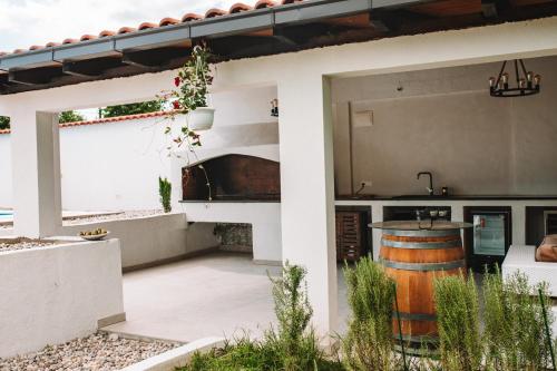 Three-Bedroom Villa image 6